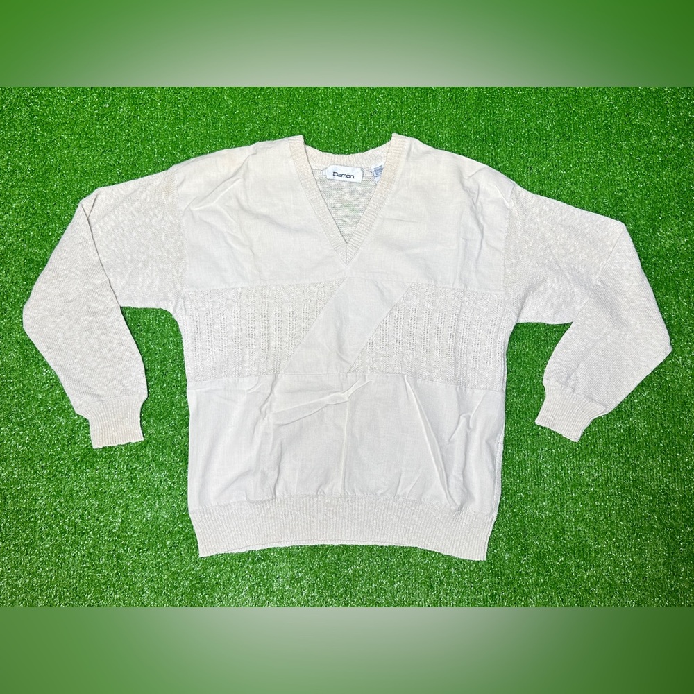 Vintage Damon Knitted Body V-Neck Sweater Beige Size M - Hong Kong